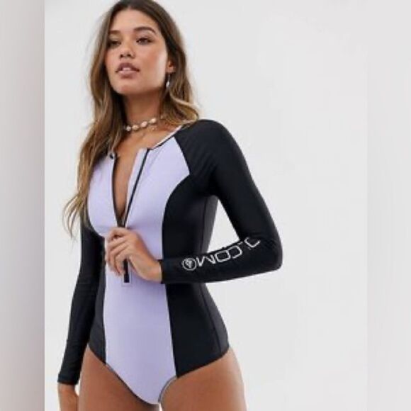 Volcom Violet Purple Simply Solid Bodysuit Sz XS NWOT - Picture 8 of 11